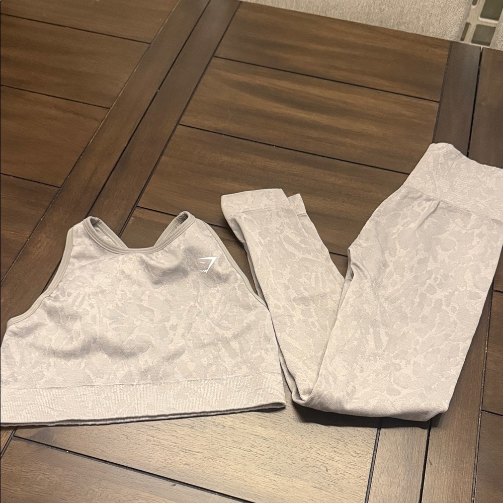 Gymshark Light Gray Leopard High Neck Bra & Leggings Set